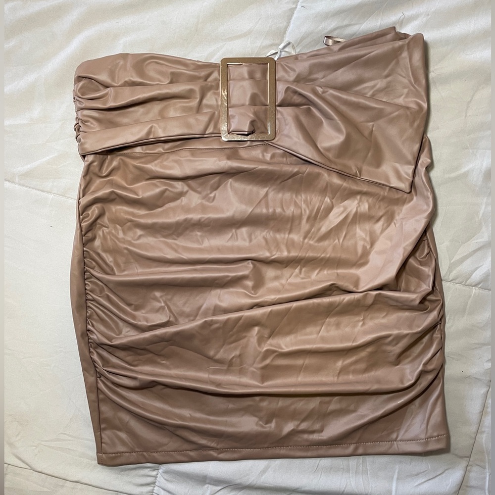 NWT FAUX LEATHER BEIGE SKIRT